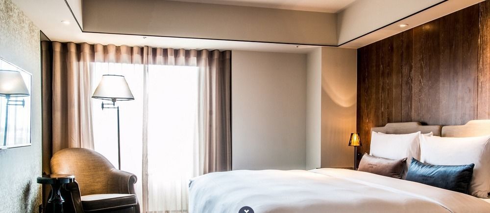 Sheraton Taitung Hotel Exterior foto A bedroom at the hotel